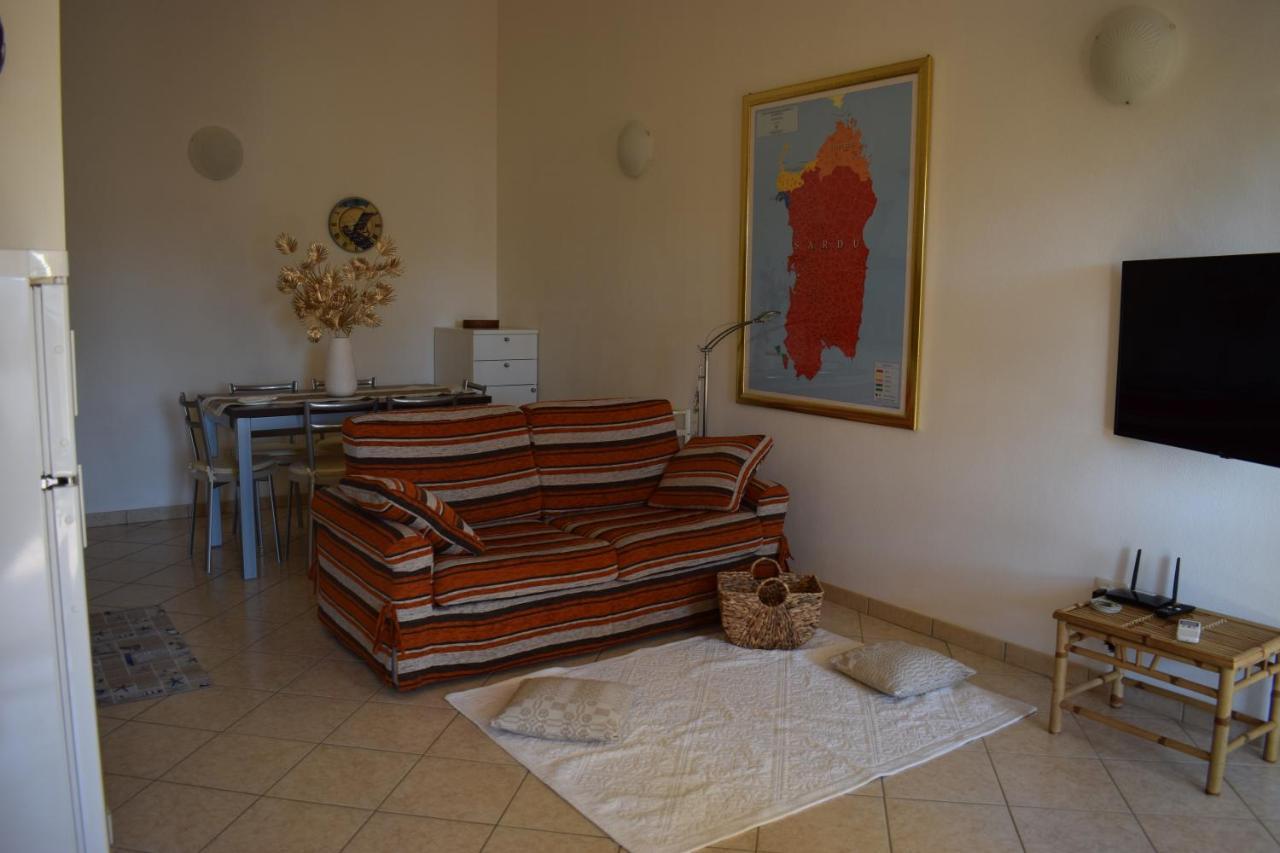 Casa Rosa Dei Venti Villa Pula Bagian luar foto
