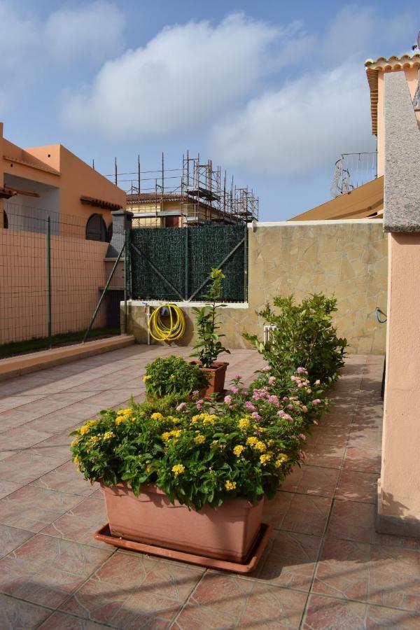 Casa Rosa Dei Venti Villa Pula Bagian luar foto